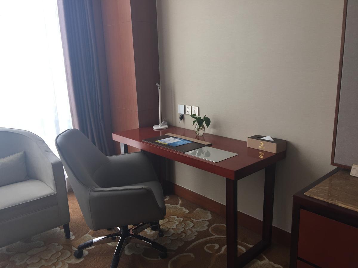 Xining Sapphire Hotel Exteriör bild